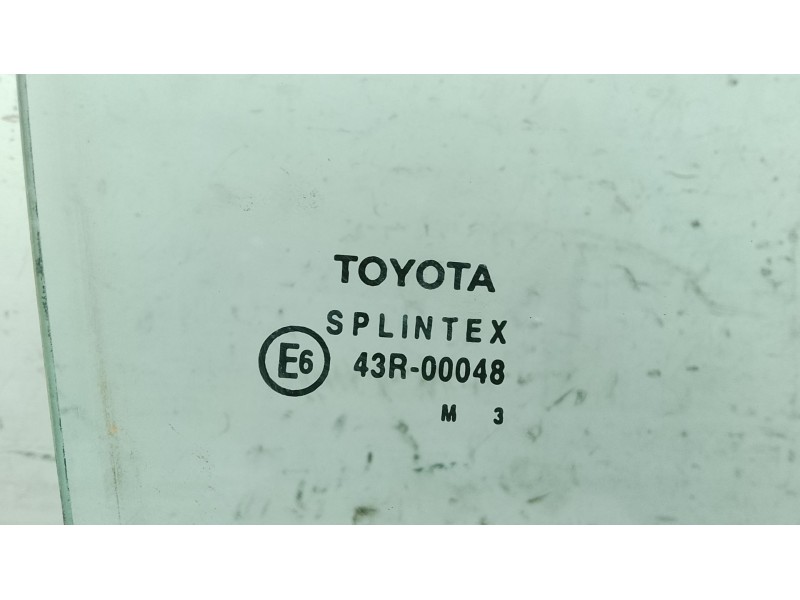 Recambio de luna trasera derecha para toyota yaris (_p1_) 1.3 (scp12_, scp13_) referencia OEM IAM 681300D010  