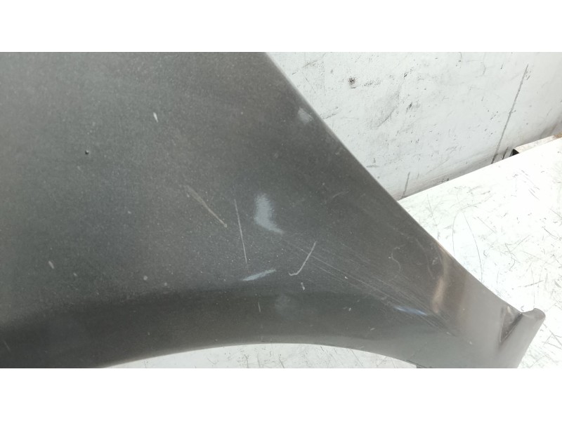 Recambio de aleta delantera izquierda para toyota yaris (_p1_) 1.3 (scp12_, scp13_) referencia OEM IAM 538120D010  