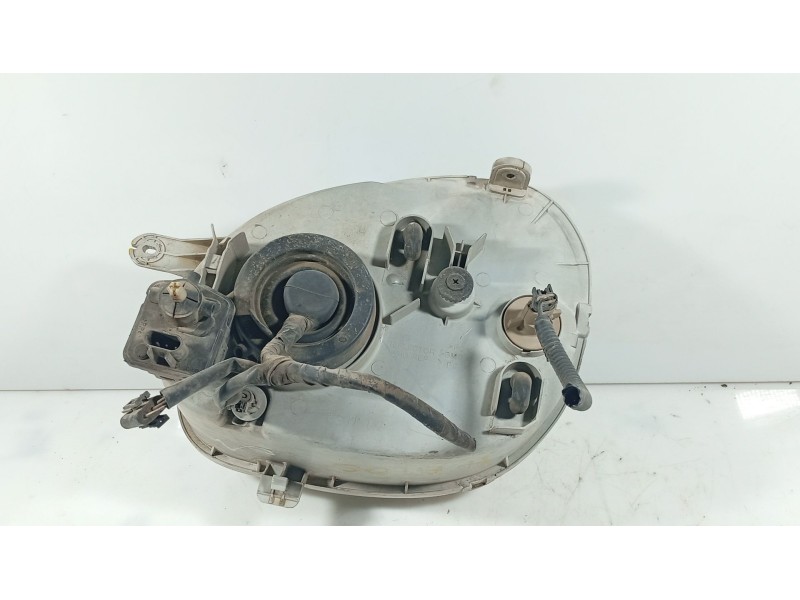 Recambio de faro derecho para hyundai atos (mx) 1.0 i referencia OEM IAM 9210202010  