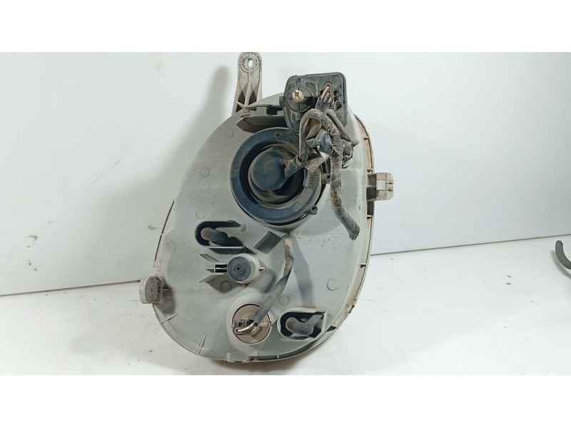 Recambio de faro izquierdo para hyundai atos (mx) 1.0 i referencia OEM IAM 9210102010  