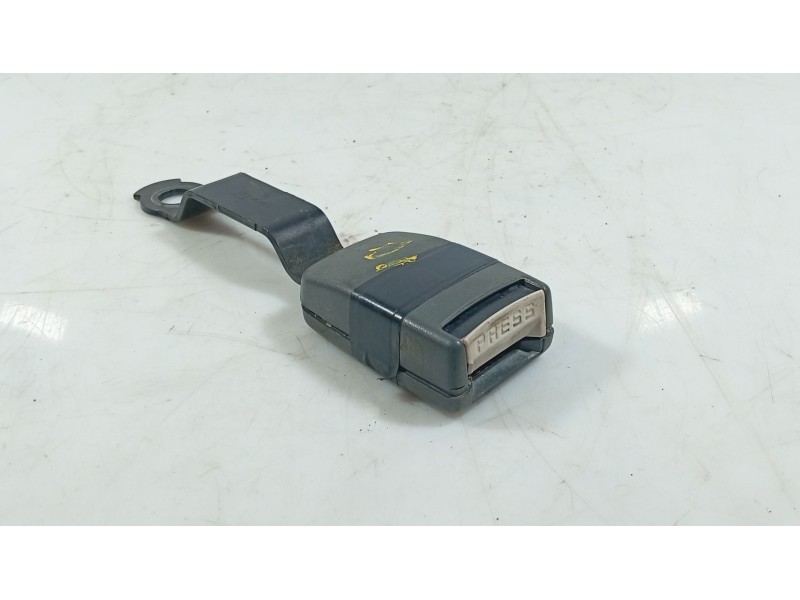 Recambio de anclaje cinturon delantero izquierdo para hyundai atos (mx) 1.0 i referencia OEM IAM   