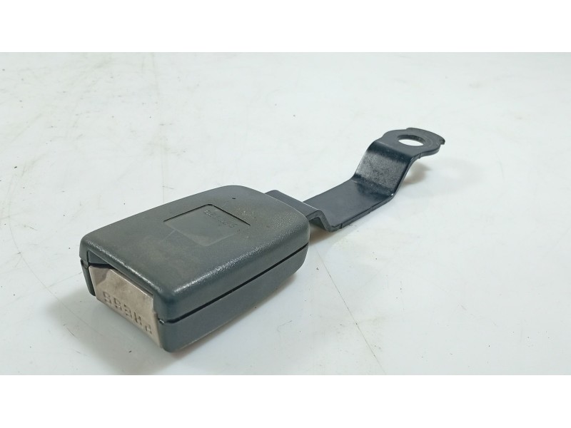 Recambio de anclaje cinturon delantero derecho para hyundai atos (mx) 1.0 i referencia OEM IAM   
