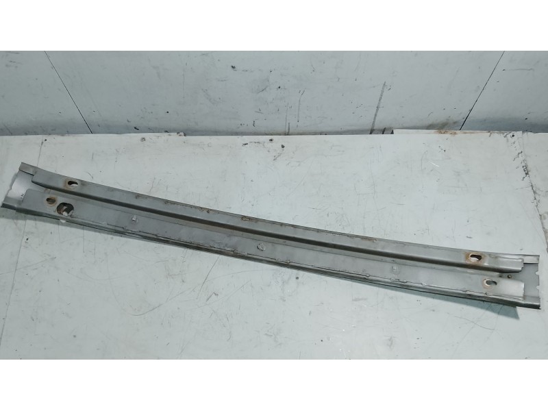 Recambio de refuerzo paragolpes delantero para toyota yaris (_p1_) 1.3 (scp12_, scp13_) referencia OEM IAM 520210D010  
