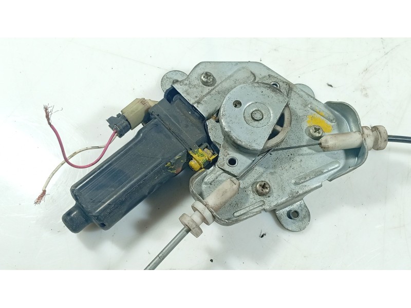 Recambio de elevalunas delantero izquierdo para hyundai atos (mx) 1.0 i referencia OEM IAM 8240102000  