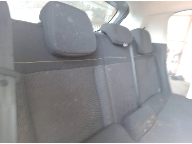 Recambio de asientos traseros para citroën c3 iii (sx) 1.2 puretech 82 referencia OEM IAM   