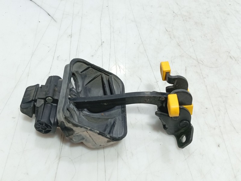 Recambio de retenedor puerta para fiat doblo cargo (263_) 1.3 d multijet referencia OEM IAM   
