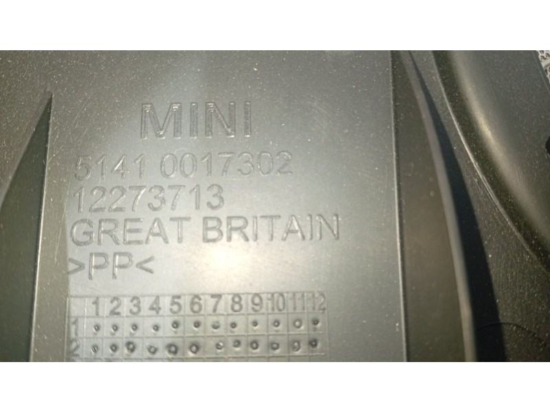 Recambio de guarnecido puerta delantera derecha para mini mini (r50, r53) one referencia OEM IAM   