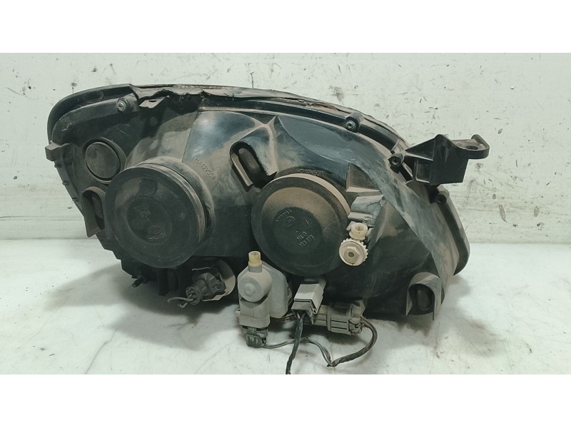 Recambio de faro izquierdo para nissan almera tino (v10) 2.2 dci referencia OEM IAM 26060BU200  