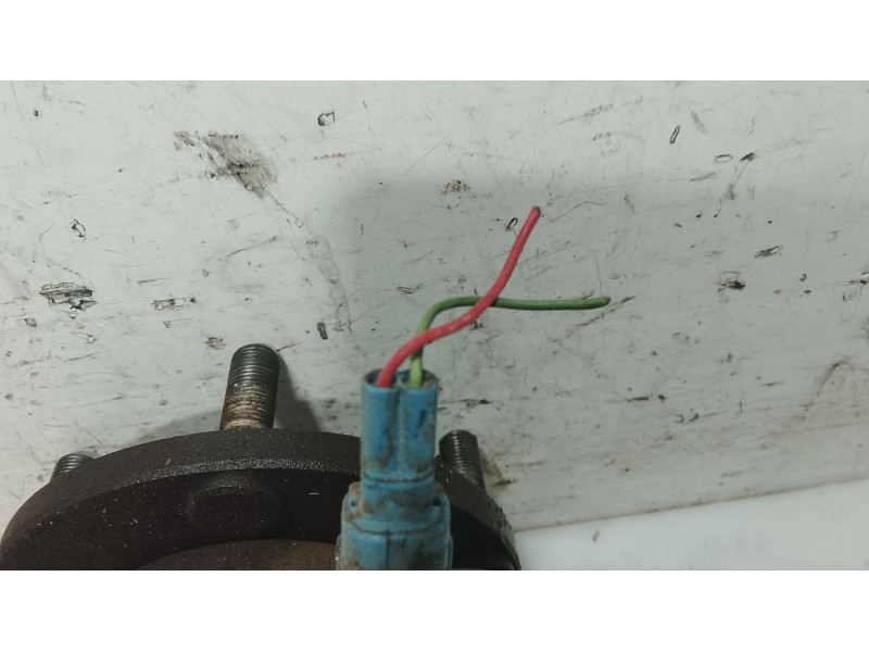 Recambio de mangueta delantera izquierda para nissan almera tino (v10) 2.2 dci referencia OEM IAM 40015BU000  