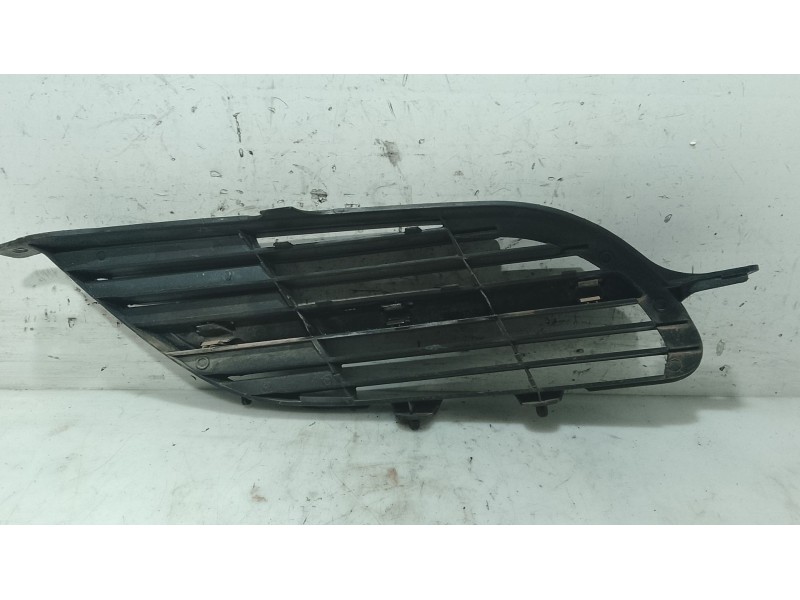 Recambio de moldura para nissan almera tino (v10) 2.2 dci referencia OEM IAM   
