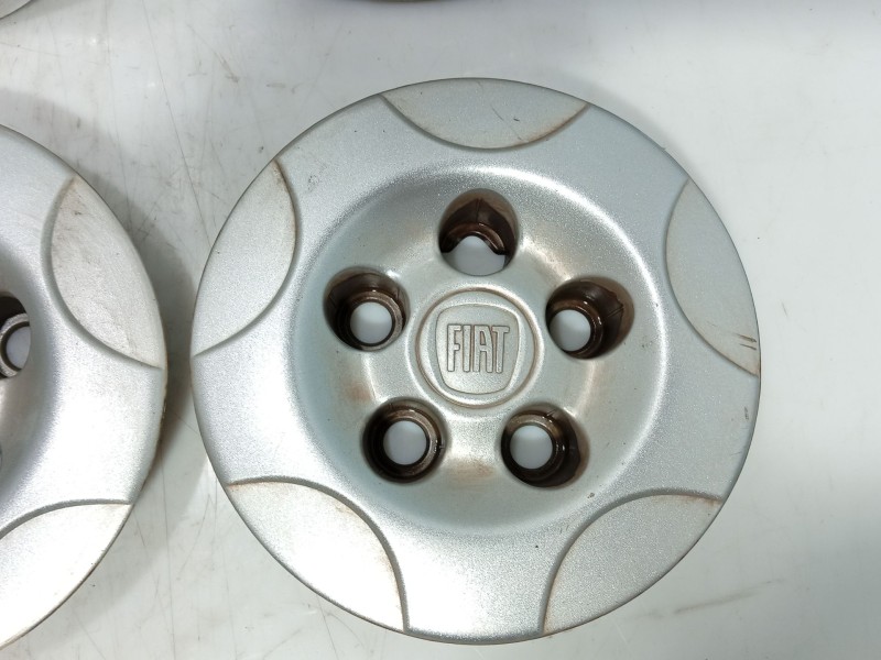 Recambio de tapacubos para fiat doblo cargo (263_) 1.3 d multijet referencia OEM IAM   