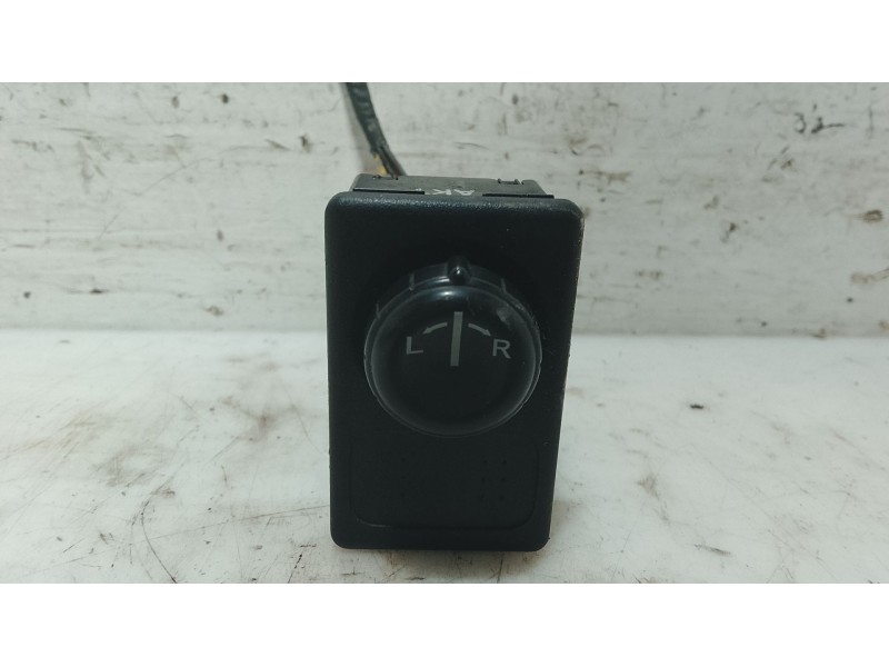 Recambio de mando retrovisor para nissan almera tino (v10) 2.2 dci referencia OEM IAM   