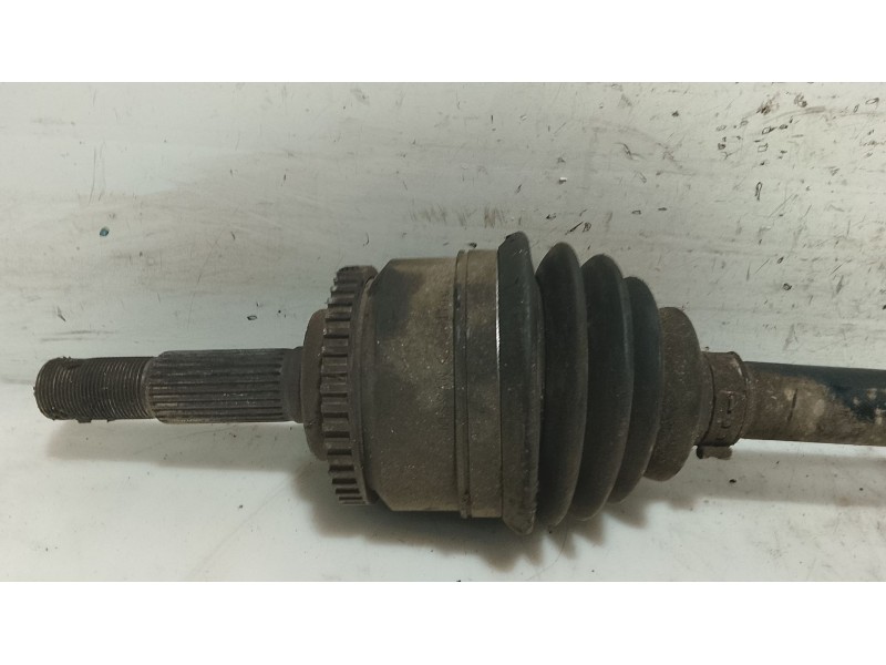 Recambio de transmision delantera izquierda para nissan almera tino (v10) 2.2 dci referencia OEM IAM 39101BU100  