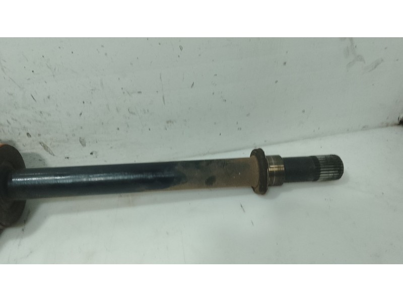 Recambio de transmision delantera derecha para nissan almera tino (v10) 2.2 dci referencia OEM IAM 39100BU100  