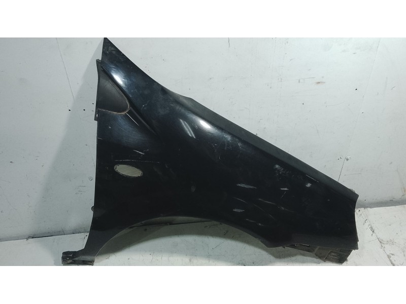 Recambio de aleta delantera derecha para nissan almera tino (v10) 2.2 dci referencia OEM IAM 631004U130  