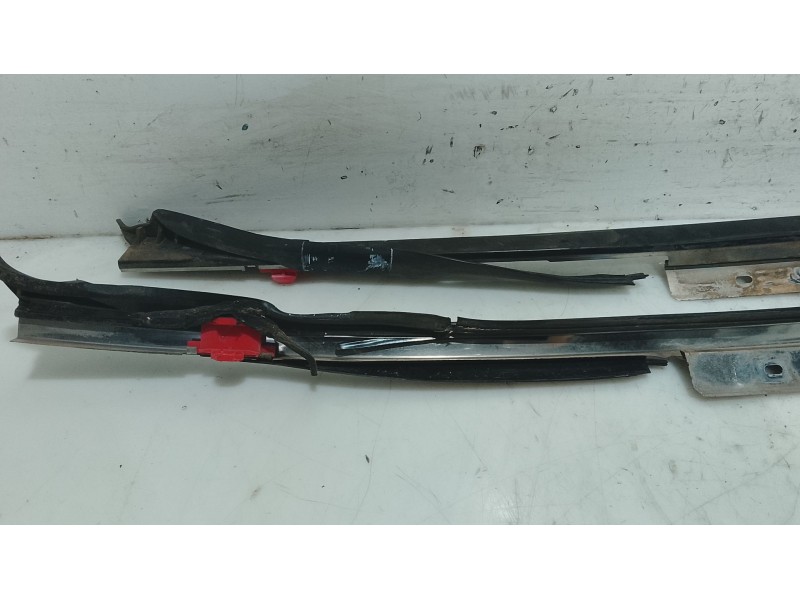 Recambio de moldura para nissan almera tino (v10) 2.2 dci referencia OEM IAM   