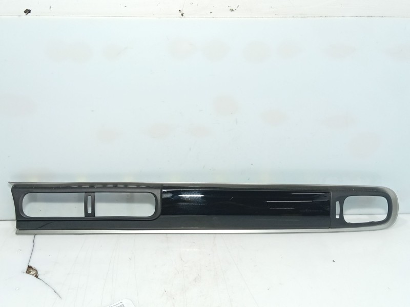 Recambio de moldura para citroën c3 iii (sx) 1.2 puretech 82 referencia OEM IAM   