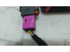 Recambio de anclaje cinturon trasero central para opel meriva b monospace (s10) 1.7 cdti (75) referencia OEM IAM    2