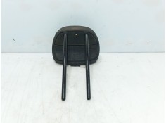 Recambio de reposacabezas trasero central para citroën c3 iii (sx) 1.2 puretech 82 referencia OEM IAM    2