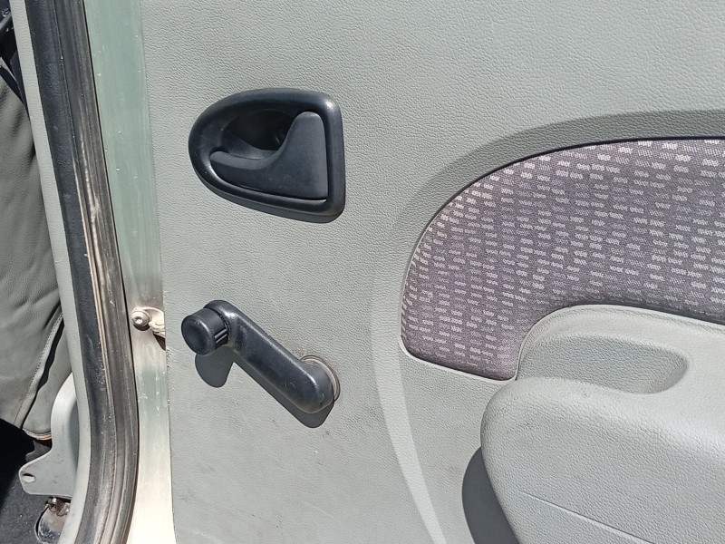 dacia logan (ls_) del año 2007