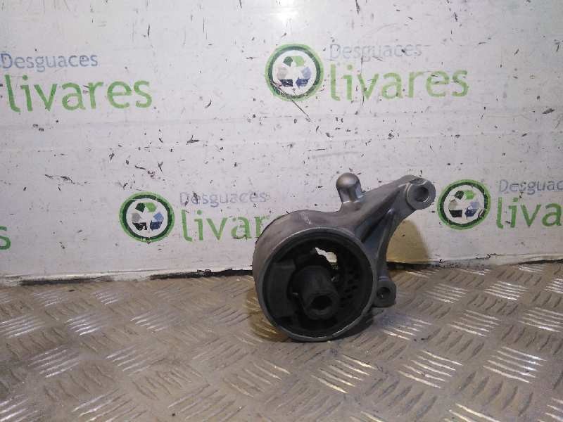 Recambio de soporte motor delantero para  referencia OEM IAM 04381  