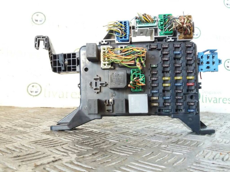 Recambio de caja reles / fusibles para ford mondeo berlina (ge) trend   |   09.00 - 12.02 | 2000 - 2002 | 116 cv / 85 kw referen