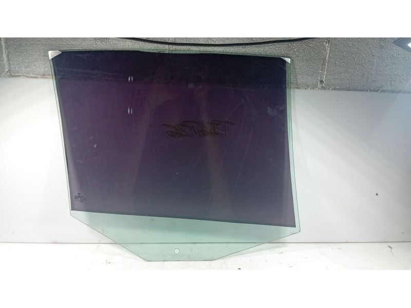 Recambio de luna trasera izquierda para volkswagen golf v (1k1) 1.6 referencia OEM IAM 1K6845025B  