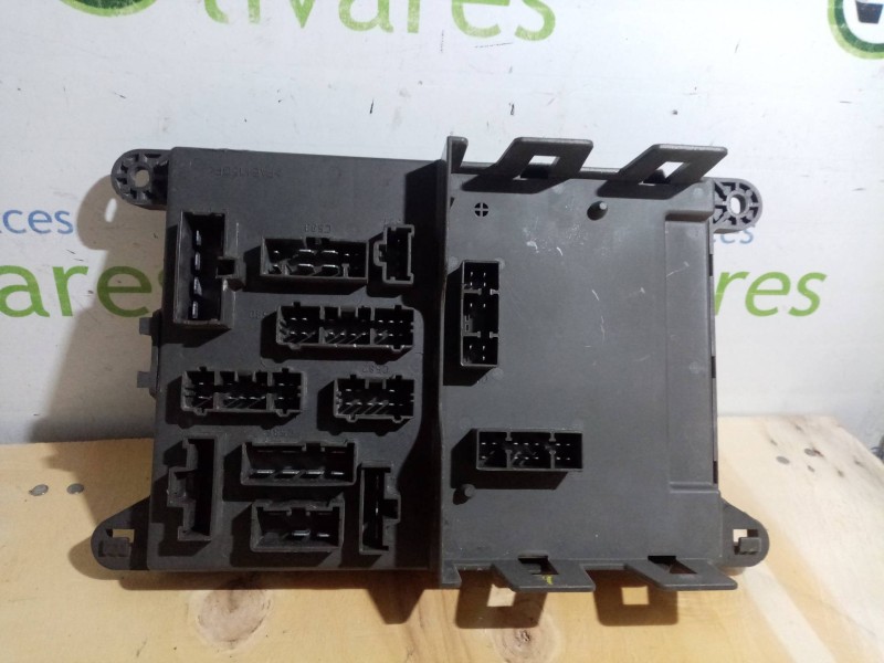 Recambio de caja reles / fusibles para  referencia OEM IAM  58260900 