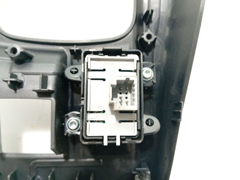 Recambio de moldura para renault laguna iii (bt0/1) 2.0 16v turbo referencia OEM IAM   