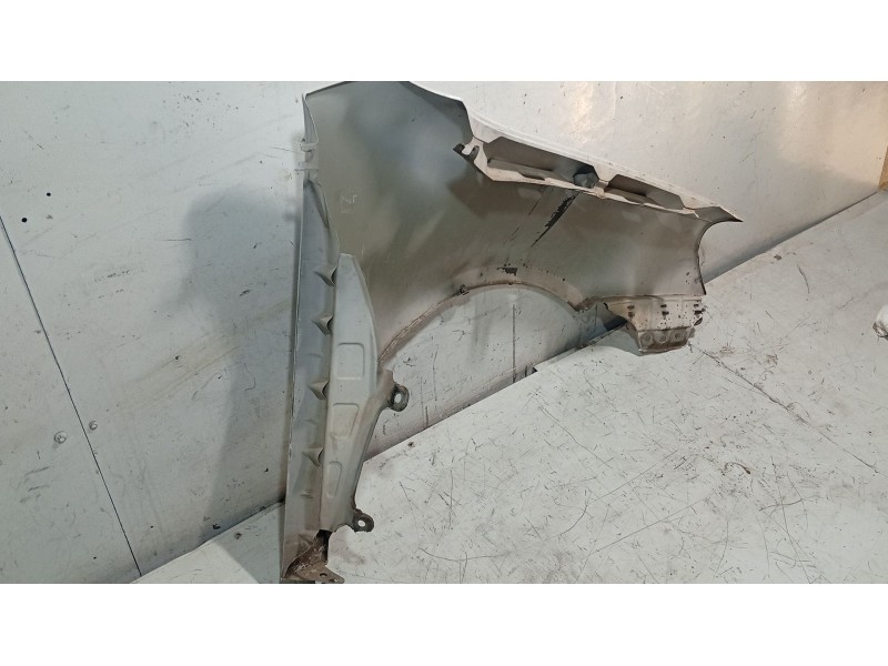 Recambio de aleta delantera izquierda para volkswagen golf v (1k1) 1.6 referencia OEM IAM 1K6821021A  