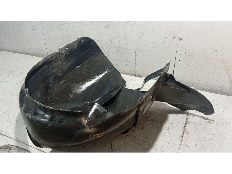 Recambio de paso de rueda delantero izquierdo para volkswagen golf v (1k1) 1.6 referencia OEM IAM 1K0805977B  