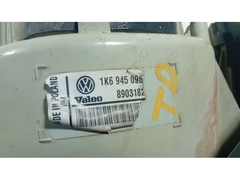 Recambio de piloto trasero derecho para volkswagen golf v (1k1) 1.6 referencia OEM IAM 1K6945096AA  