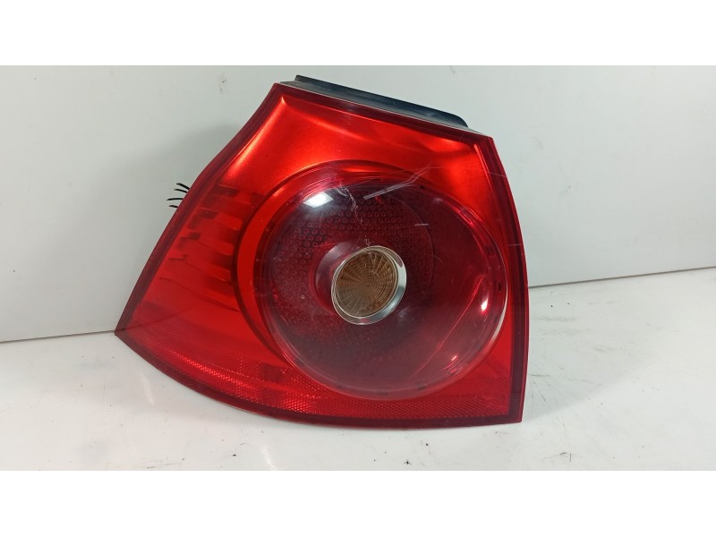 Recambio de piloto trasero izquierdo para volkswagen golf v (1k1) 1.6 referencia OEM IAM 1K6945095AA  