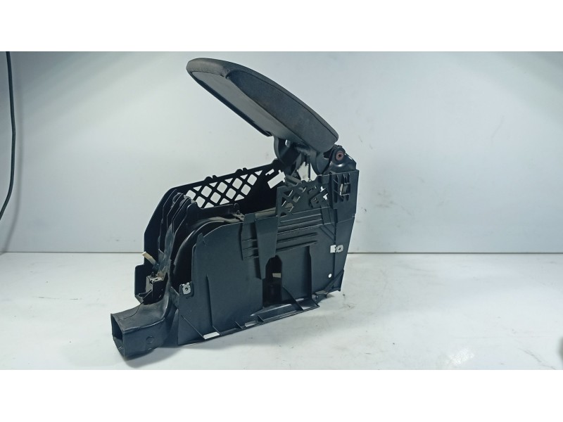 Recambio de consola central para volkswagen golf v (1k1) 1.6 referencia OEM IAM   