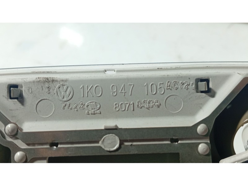 Recambio de luz interior para volkswagen golf v (1k1) 1.6 referencia OEM IAM   