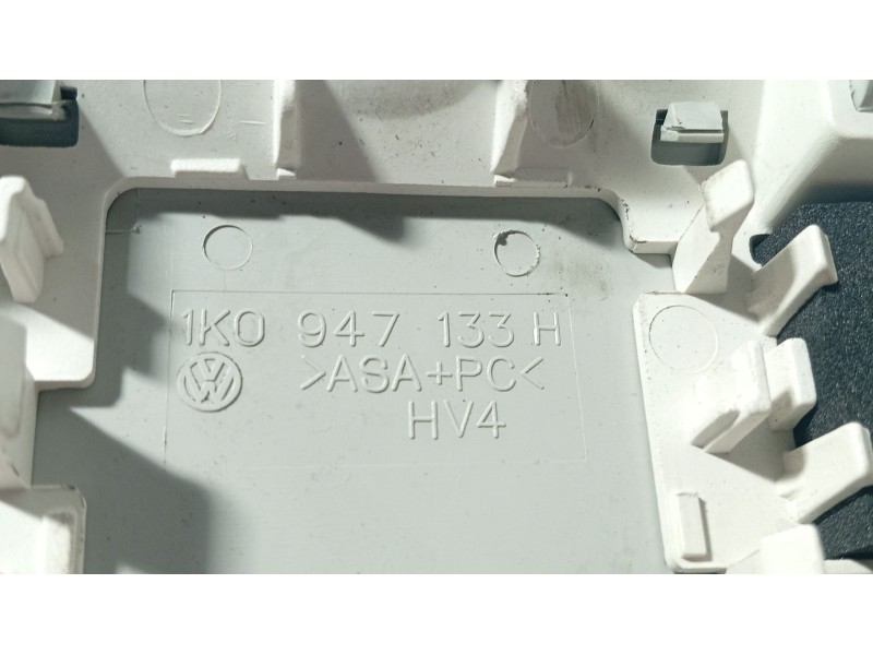 Recambio de luz interior para volkswagen golf v (1k1) 1.6 referencia OEM IAM   