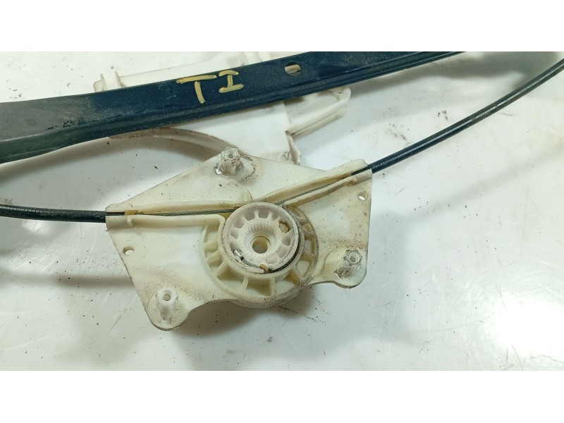 Recambio de elevalunas trasero izquierdo para volkswagen golf v (1k1) 1.6 referencia OEM IAM 1K4839461A  