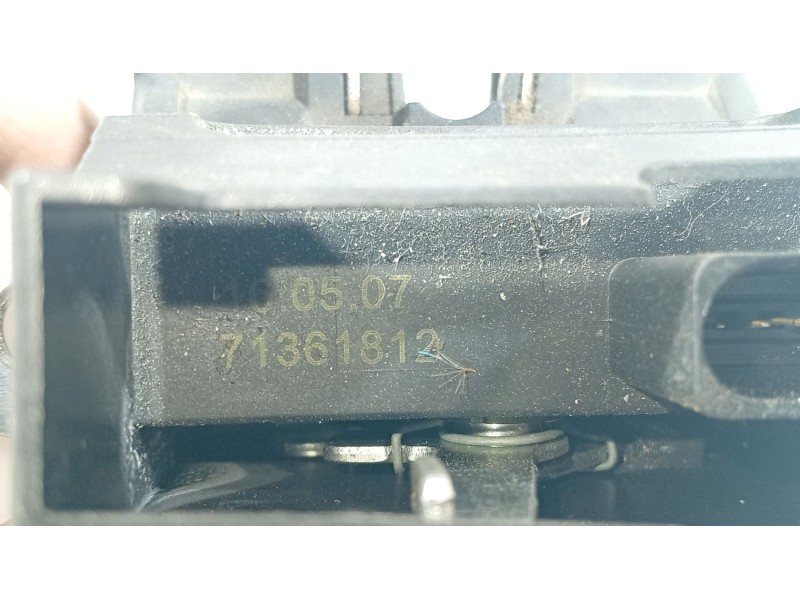 Recambio de cerradura maletero / porton para volkswagen golf v (1k1) 1.6 referencia OEM IAM 1K6827505F9B9  