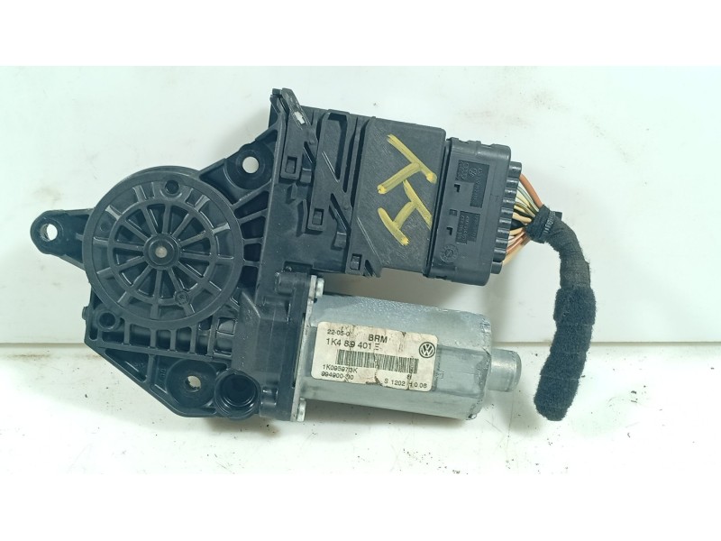 Recambio de motor elevalunas trasero izquierdo para volkswagen golf v (1k1) 1.6 referencia OEM IAM   