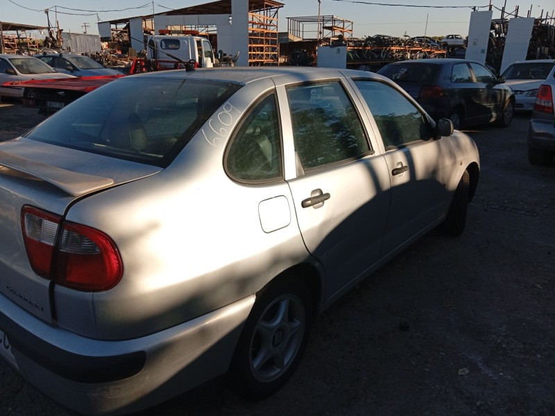 seat cordoba vario (6k5) del año 2002