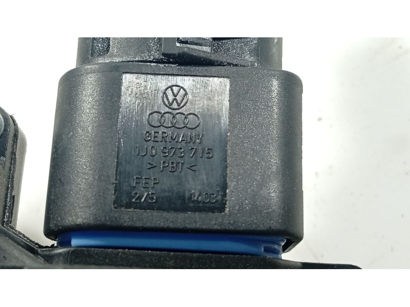 Recambio de cerradura puerta delantera derecha para volkswagen golf v (1k1) 1.6 referencia OEM IAM 3D1837016AE  