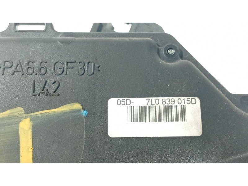 Recambio de cerradura puerta trasera izquierda para volkswagen golf v (1k1) 1.6 referencia OEM IAM 7L0839015D  