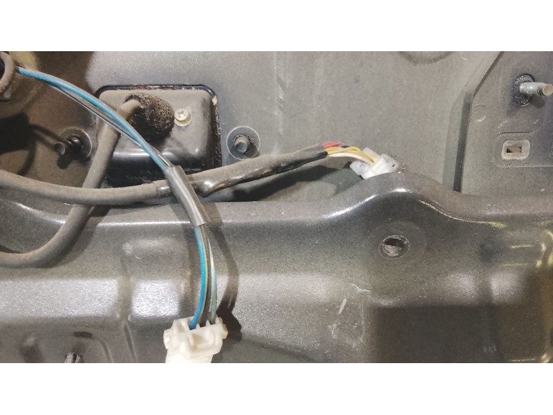 Recambio de porton trasero para nissan almera tino (v10) 2.2 dci referencia OEM IAM 901004U130  