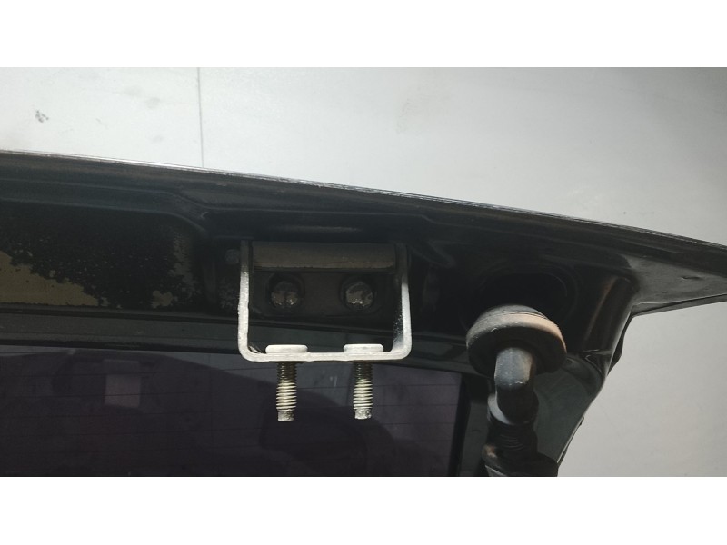Recambio de porton trasero para nissan almera tino (v10) 2.2 dci referencia OEM IAM 901004U130  