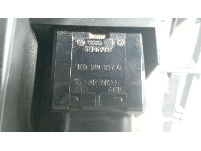 Recambio de guantera para volkswagen golf v (1k1) 1.6 referencia OEM IAM 1K1857101M82V  