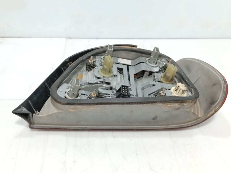 Recambio de piloto trasero izquierdo para bmw 7 (e38) 730 d referencia OEM IAM 63218360079  