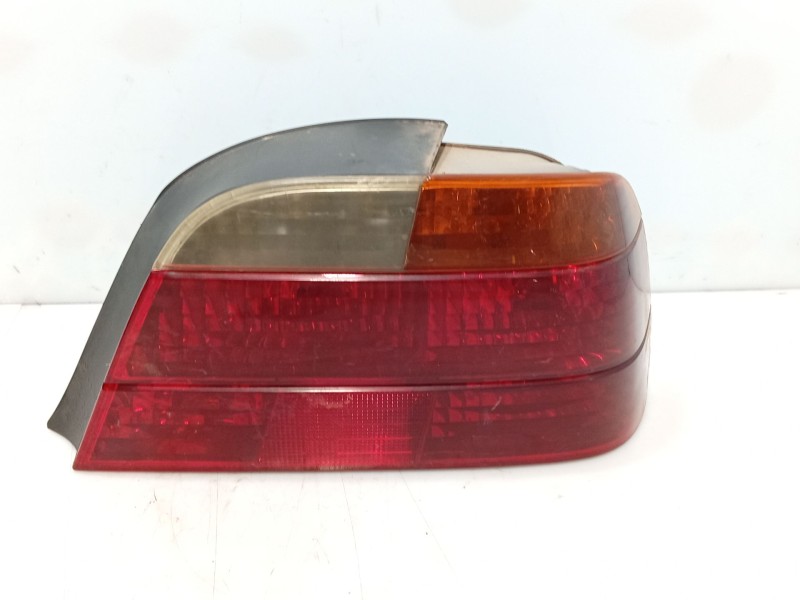 Recambio de piloto trasero derecho para bmw 7 (e38) 730 d referencia OEM IAM 63218360080  