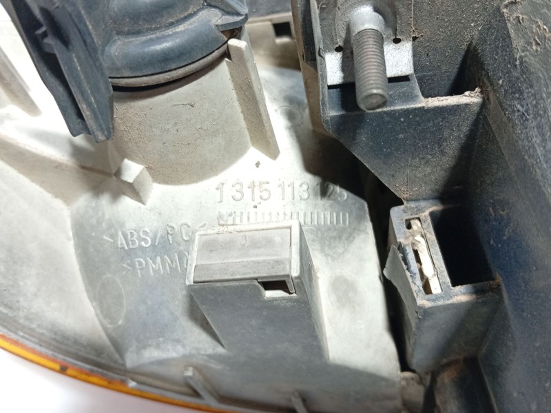 Recambio de faro izquierdo para bmw 7 (e38) 730 d referencia OEM IAM 63128381335  