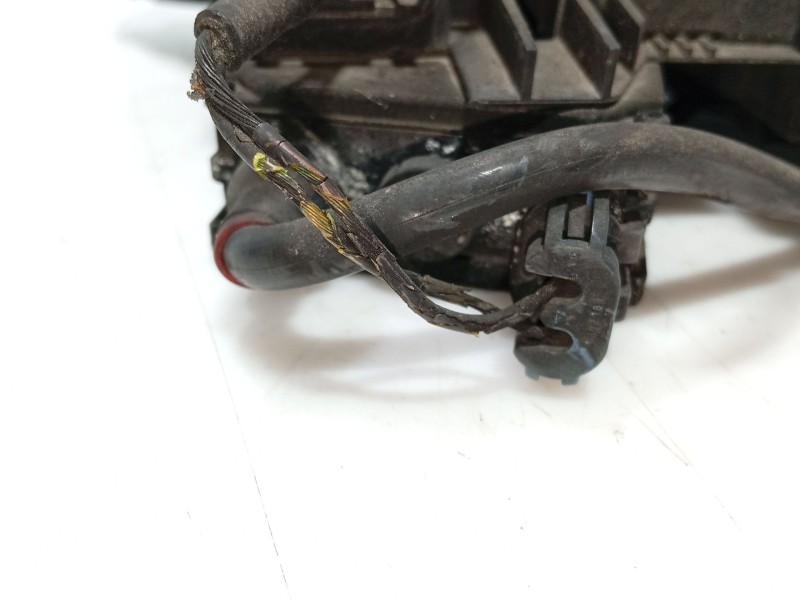 Recambio de faro derecho para bmw 7 (e38) 730 d referencia OEM IAM 63128381336  
