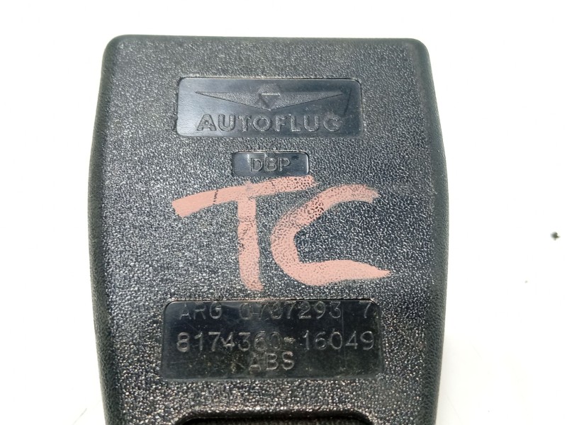 Recambio de anclaje cinturon trasero central para bmw 7 (e38) 730 d referencia OEM IAM   